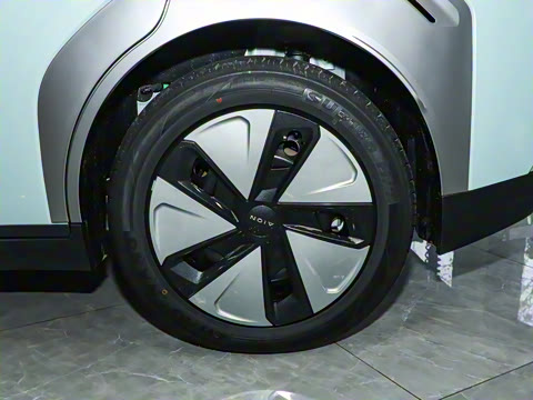 2023�� Plus 610 ������