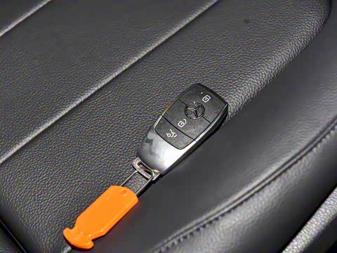 2025�� GLB 220 ������