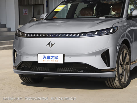 2025�� 636Max����� 5��