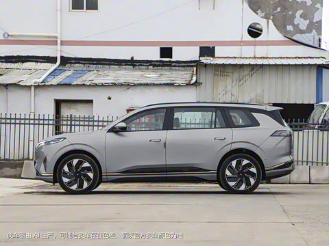 2025�� 636Ultra����� 5��