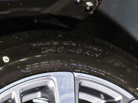 2025�� E 300 L ʱ����