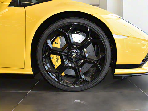 2023�� Hurac��n Tecnica