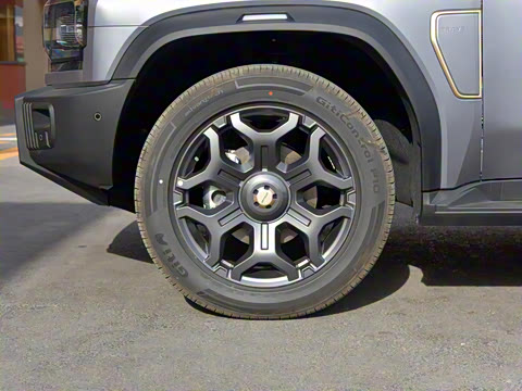 2025�� 2.0TD XWD �Զ�����+�ӳ��� 7��