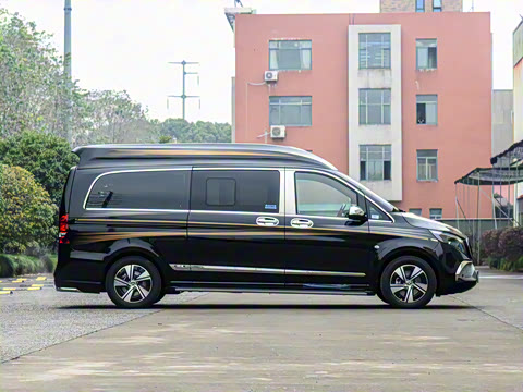 2025�� 2.0T ʢ��