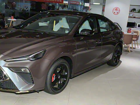 2022�� 1.5T Trophy�˶�������