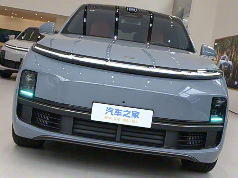 2025�� Ultra ���ܻ��°�