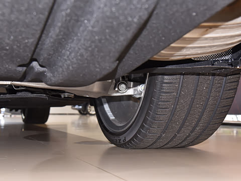 2024�� V8 Edition 8