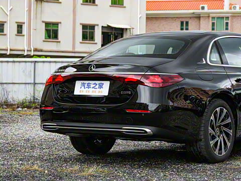 2025�� E 300 L ������