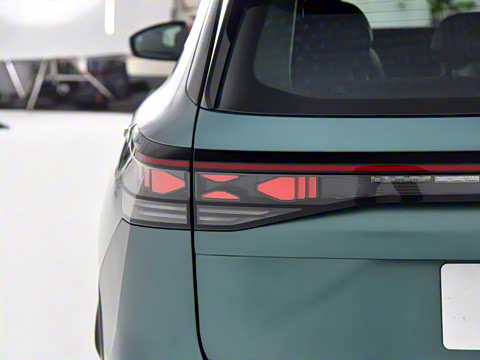 2025�� ̽��L 380TSI ��������