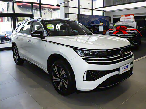 2024�� �Ŀ� 380TSI ����R-LineѲ�� ������