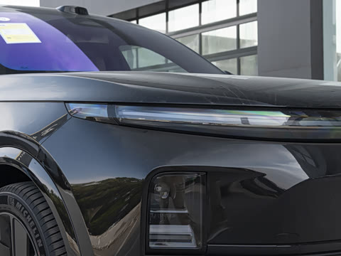 2025�� Ultra ���ܻ��°�