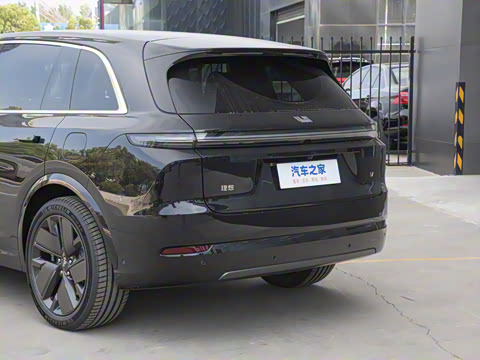 2025�� Ultra ���ܻ��°�