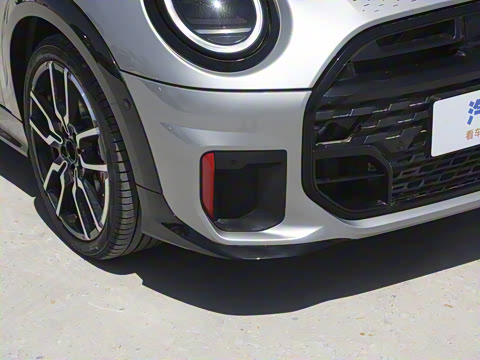 2025�� JOHN COOPER WORKS