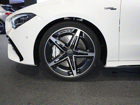 2025�� AMG CLA 35 4MATIC