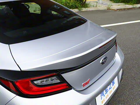 2025�� 2.4L �ֶ���EyeSight STI Sport