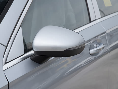 2025�� A 200 L ʱ����