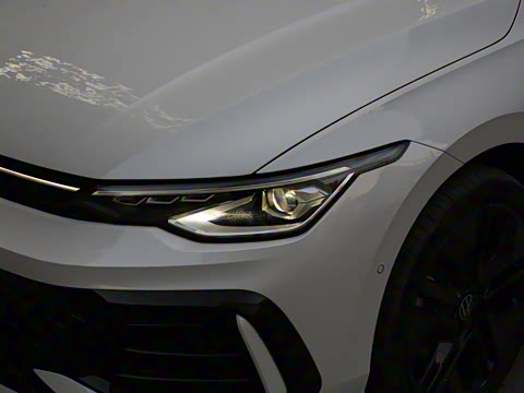 2025�� 300TSI R-Line