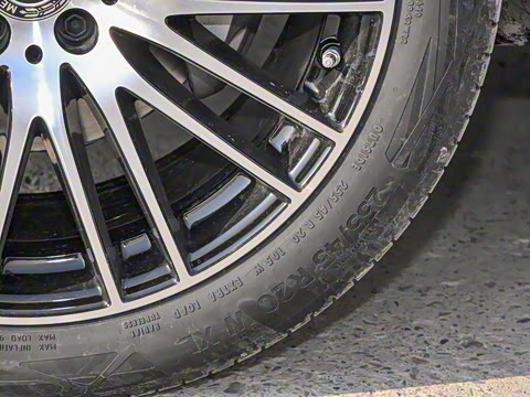 2025�� GLC 300 L 4MATIC ������ 5��