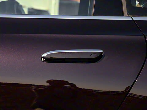 2025�� E 260 L �˶���