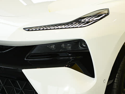 2024�� ELETRE L+