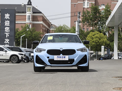 2025�� M240i xDrive