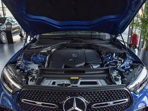 2025�� GLC 260 4MATIC ����SUV