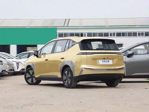 2023�� Plus 610 ������