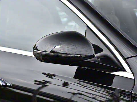 2024�� �Ŀ� E 300 L ������