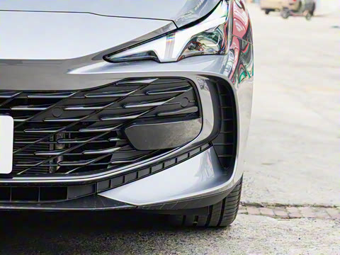 2025�� 2.0T 405 AT������