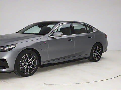 2025�� eDrive 40L M�˶���װ