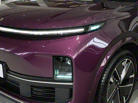 2025�� Ultra ���ܻ��°�