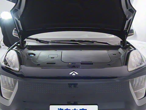 2025�� 700 Ultra�������������״��