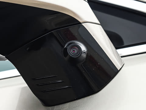 2026�� 225km EM-i Զ�����ǺӰ�