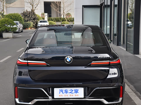 2026�� 740Li ������ M�˶���װ