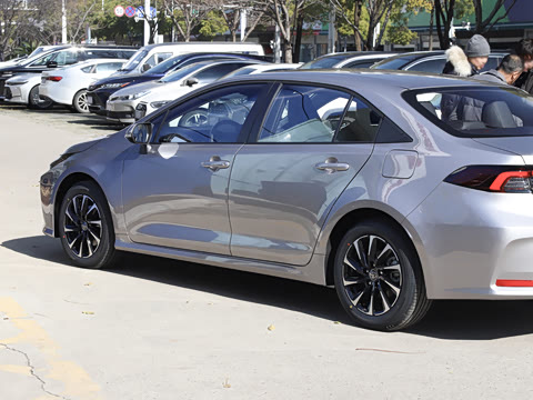 2026�� 1.8L ˫�� ��Ӣ��