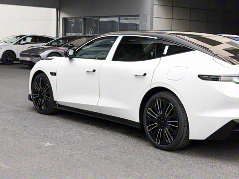 2025�� 240����Ultra H5