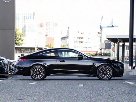 2025 Ŀ AMG CLE 53 4MATIC+ ܳ