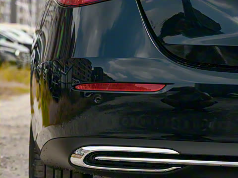 2025�� �Ŀ� E 260 L