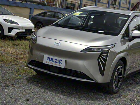 2025�� Plus 610 ������