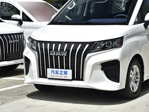 2025�� 2.0L CNG�м�Ӫ�����ʰ� 9��