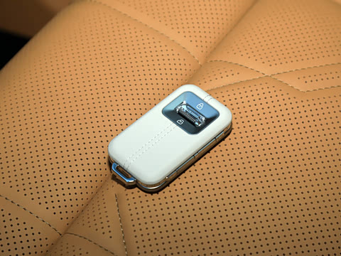 2025�� Hyper�� 70kWh