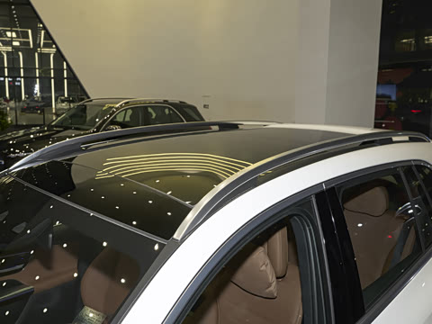 2026�� GLC 260 L 4MATIC ������