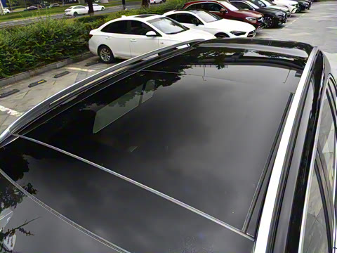 2026�� GLC 300 L 4MATIC ������