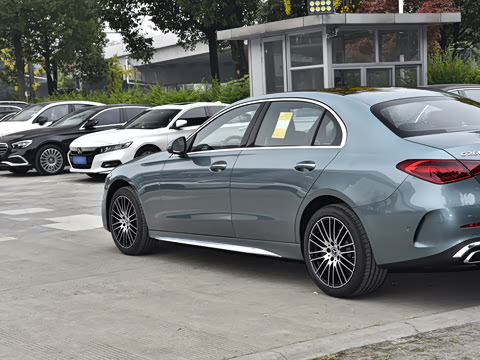 2026�� C 260 L �˶���