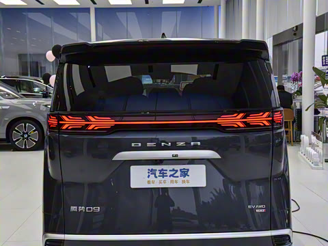 2025�� EV �Ǽݰ� 600 ���������