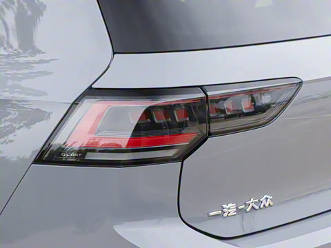 2026�� 300TSI R-Line