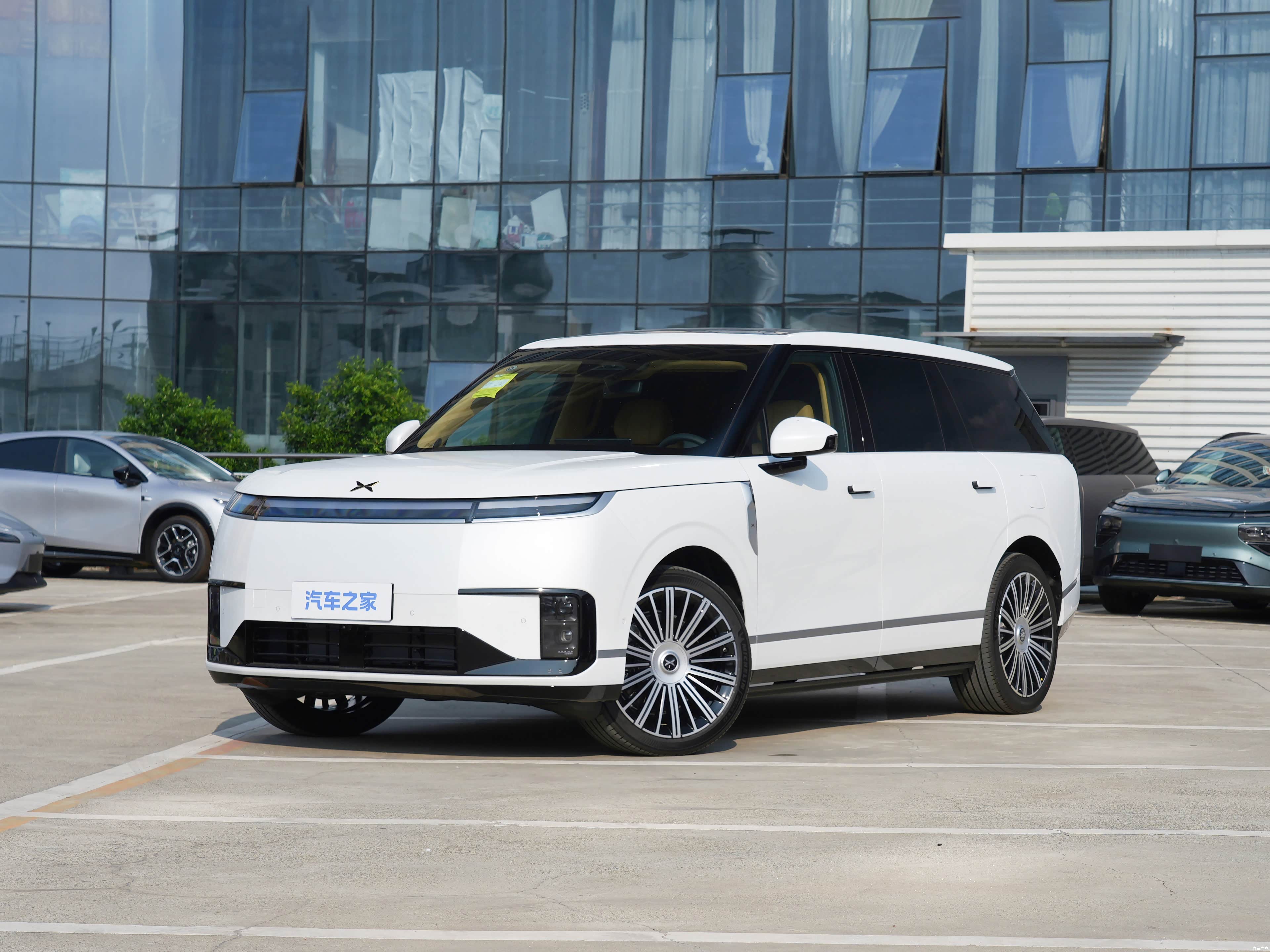XPeng GX, миниатюра 9
