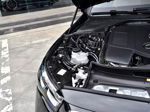 2026�� E 260 L 4MATIC