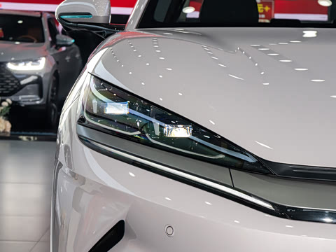 2025�� EV 470KM������