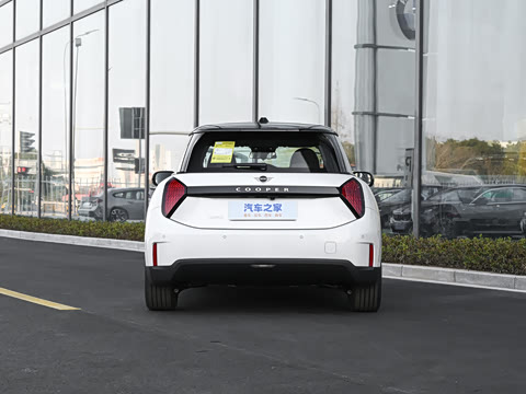 2026�� 466km COOPER E ������